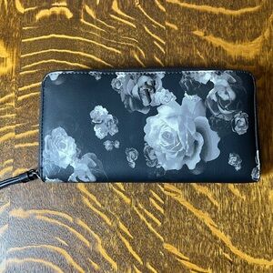 Vera Wang Black and Gray Rose Wallet